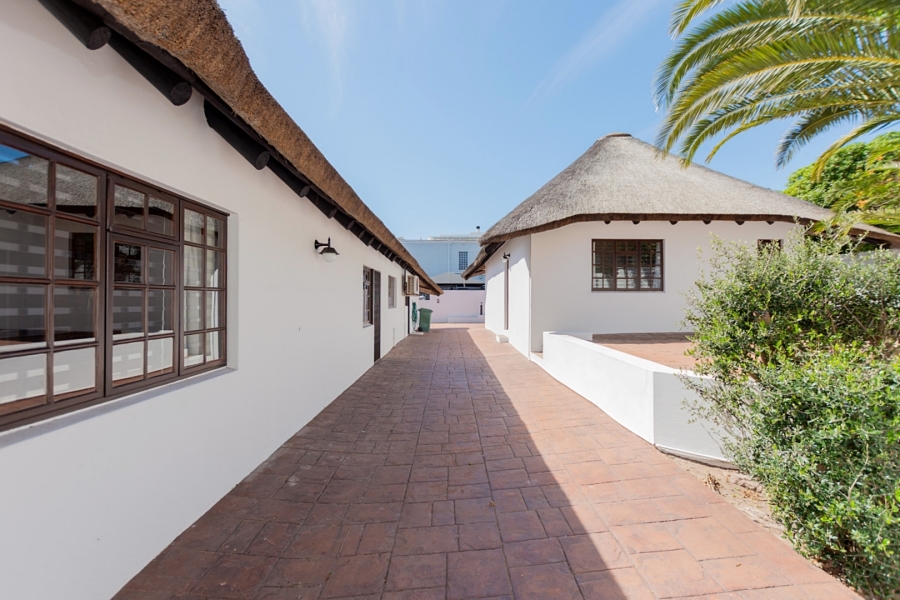 5 Bedroom Property for Sale in Myburgh Park Western Cape